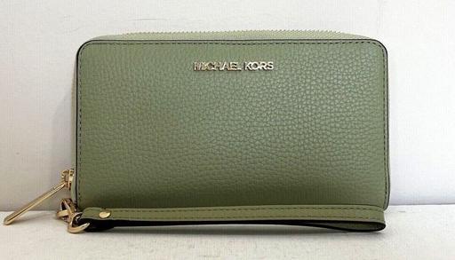 Buy & Sell West London - Photos for Army green long wallet