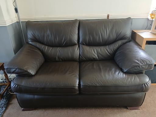 Buy & Sell Staffordshire Tamworth - Photos for Brown leather sofa