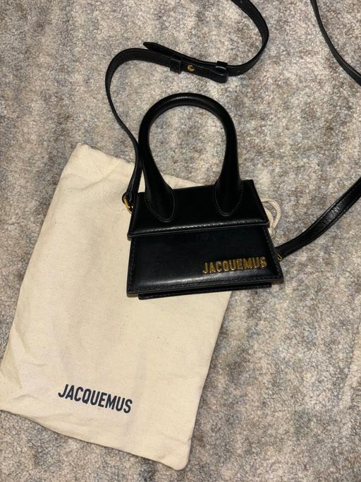Buy & Sell Buckinghamshire Milton Keynes - Photos for Jacquemus cross body bag