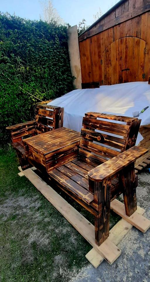 Buy & Sell West Midlands Wolverhampton - Photos for Wooden bench with table