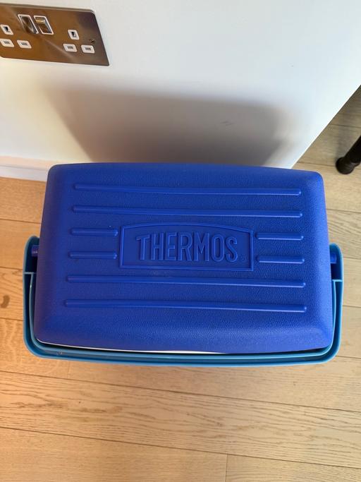 Buy & Sell North London West Hackney - North London - Photos for Thermos Cool box - 32L
