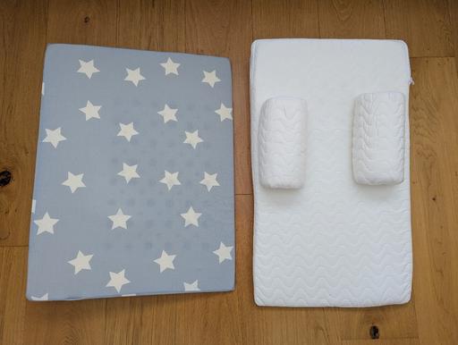 Buy & Sell Surrey Runnymede - Photos for 2 Baby Anti Reflux Pillows