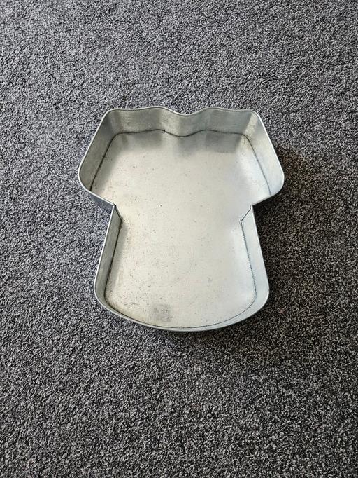 Buy & Sell West Midlands Sandwell - Photos for large football shirt cake tin
