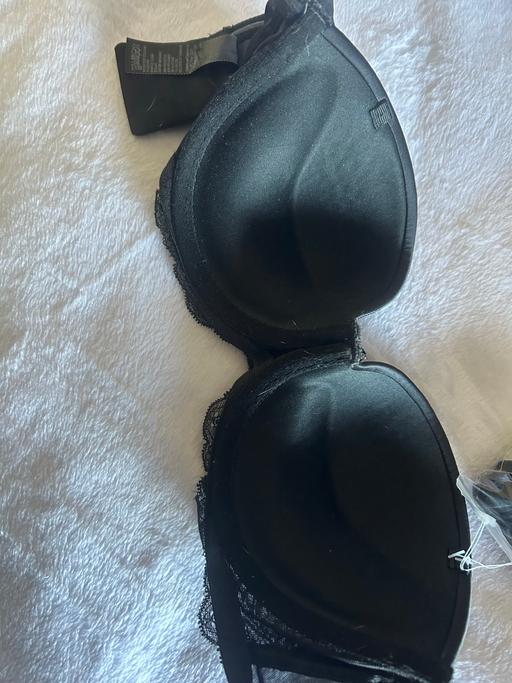 Buy & Sell West Midlands Dudley - Photos for M&S bra 34B new