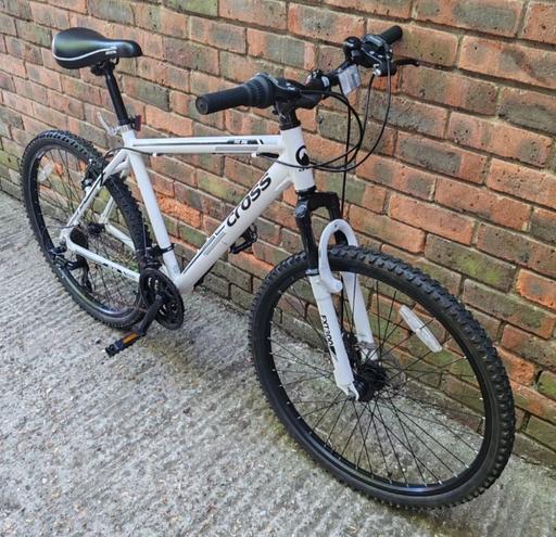 Buy & Sell South East London Dulwich - South East London - Photos for Cross FXT 300 WHITE Mountain Bike *18