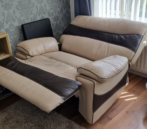 Buy & Sell Prenton Wirral - Photos for Large 3 seater x 1 chair electric £160.00