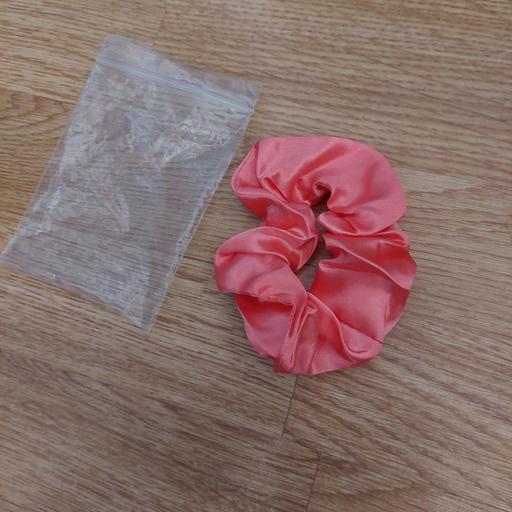 Buy & Sell Ocker Hill Sandwell - Photos for hair scrunchie