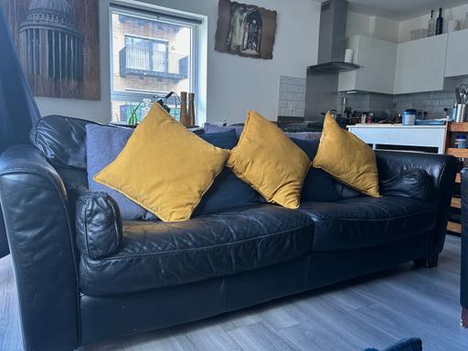Buy & Sell South East London Plumstead - South East London - Photos for Genuine Leather Sofas- Excellent Condition!