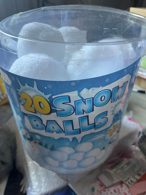 Buy & Sell West Midlands Wolverhampton - Photos for 20 soft snow balls
