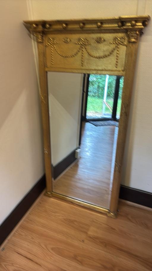 Buy & Sell Hampshire Winchester - Photos for Antique Mirror