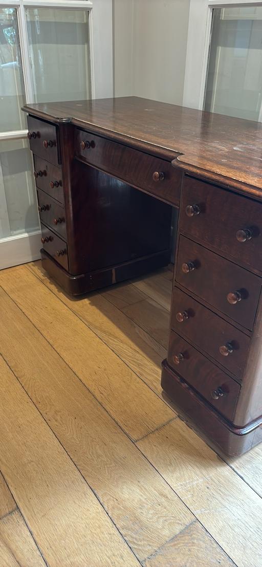 Buy & Sell Hampshire Winchester - Photos for Desk
