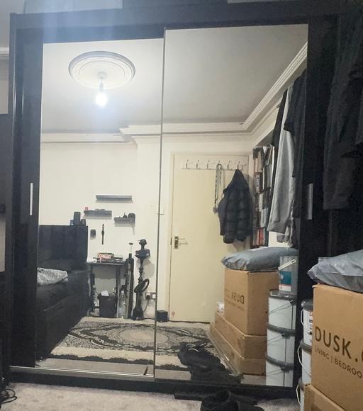 Buy & Sell Central London Bishopsgate - Central London - Photos for Large black wardrobe