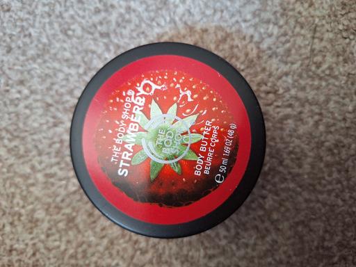 Buy & Sell West Midlands Wolverhampton - Photos for New Strawberry The Body Shop Body butter