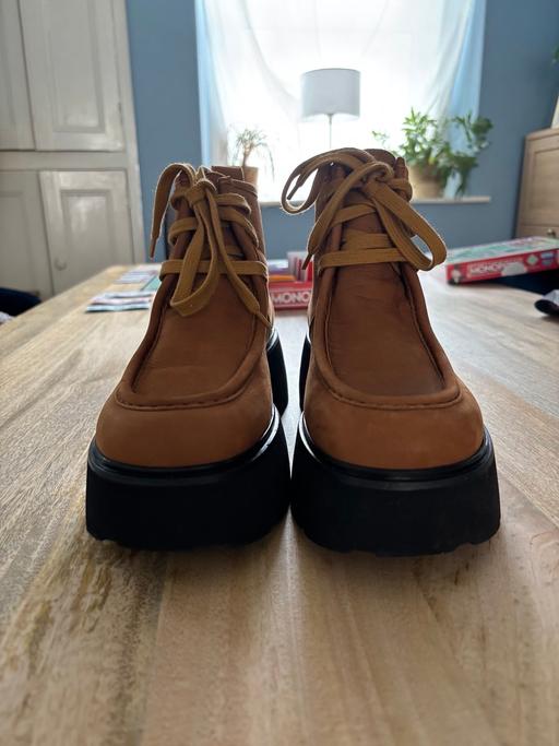 Buy & Sell Ceredigion - Wales Trefechan - Ceredigion - Photos for Russell & Bromley summer boots