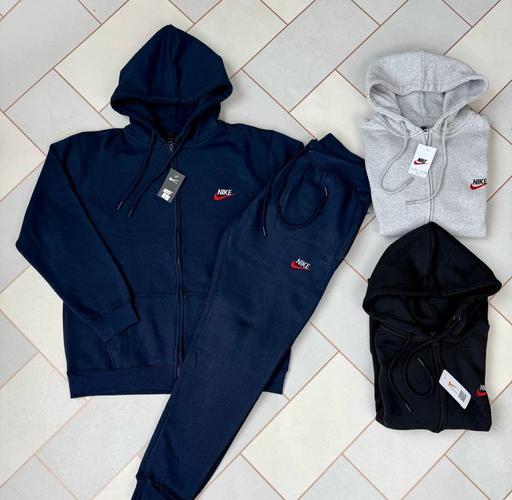 Buy & Sell Stretford Trafford - Photos for Nike Tracksuit