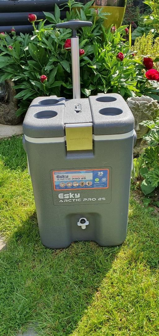 Buy & Sell Shropshire Shrewsbury - Shropshire - Photos for Esky Pro 25 Ltr Drinks Cooler Portable