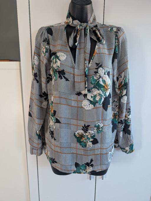 Buy & Sell Hampshire Portsmouth - Photos for checked floral blouse 12