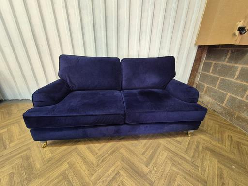 Buy & Sell Staffordshire South Staffordshire - Photos for Navy Blue Velvet 3 Seater