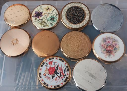 Buy & Sell Merseyside Saint Helens - Photos for collection of powder compacts