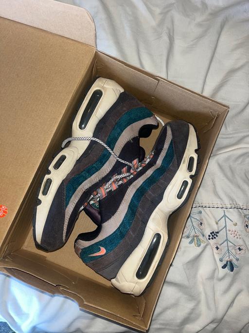 Buy & Sell South East London Croydon - Photos for Air max trainers