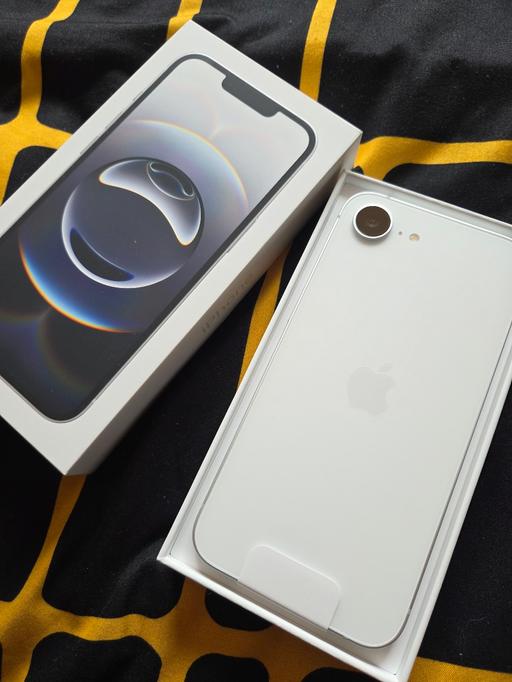 Buy & Sell West Midlands Sandwell - Photos for iphone 16e white brand new