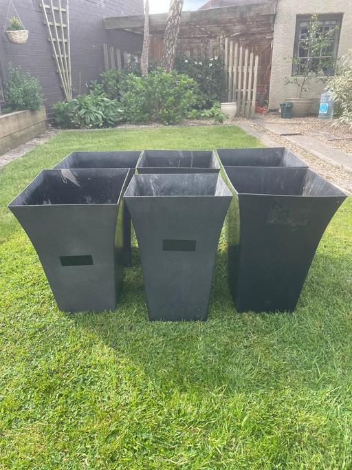 Buy & Sell Rednal Birmingham - Photos for 6 Tall Black Plastic Plant Pots
