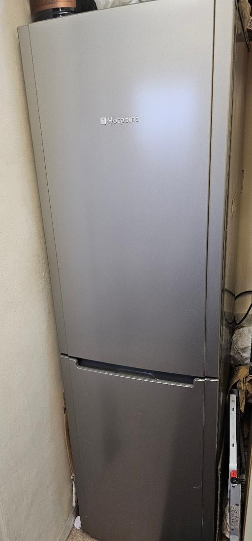 Buy & Sell East London Whitechapel - East London - Photos for Hotpoint Frost Free Fridge Freezer Silver