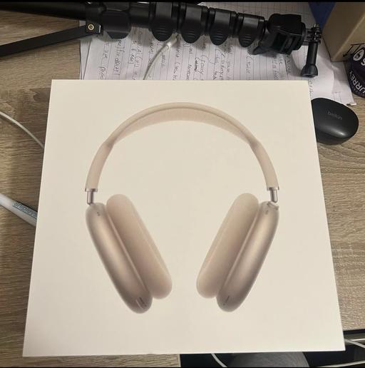 Buy & Sell Barking and Dagenham Dagenham - Barking and Dagenham - Photos for Apple AirPod max headphones starlight