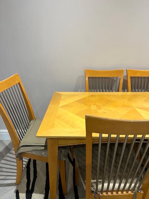 Buy & Sell West Yorkshire Leeds - Photos for Table and 6 chairs