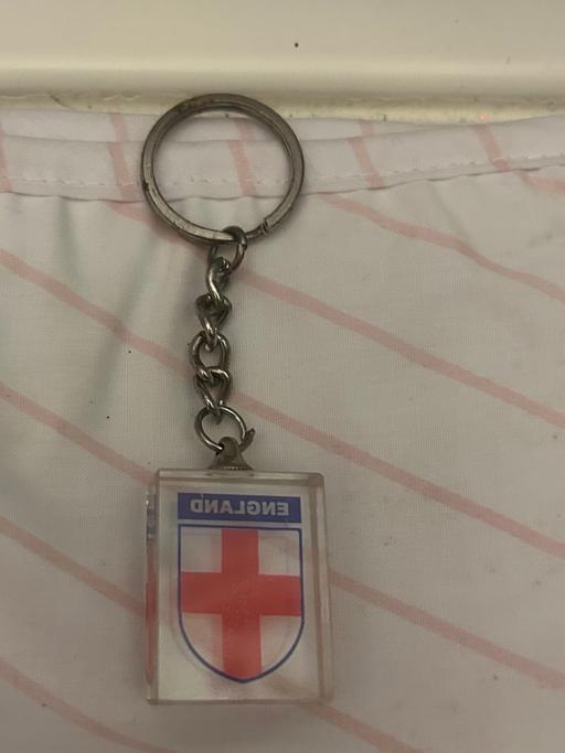 Buy & Sell Kings Norton Birmingham - Photos for 🌸ENGLAND THICK GLASS KEYRING🌸