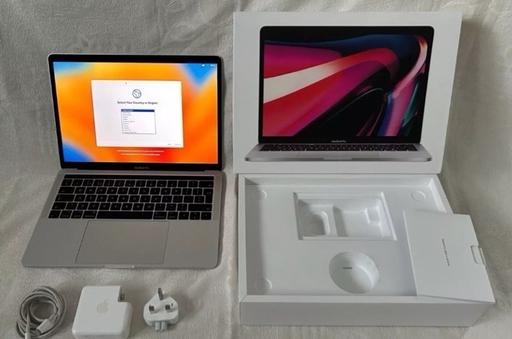 Buy & Sell East London Redbridge - Photos for MacBook Pro 13,2017