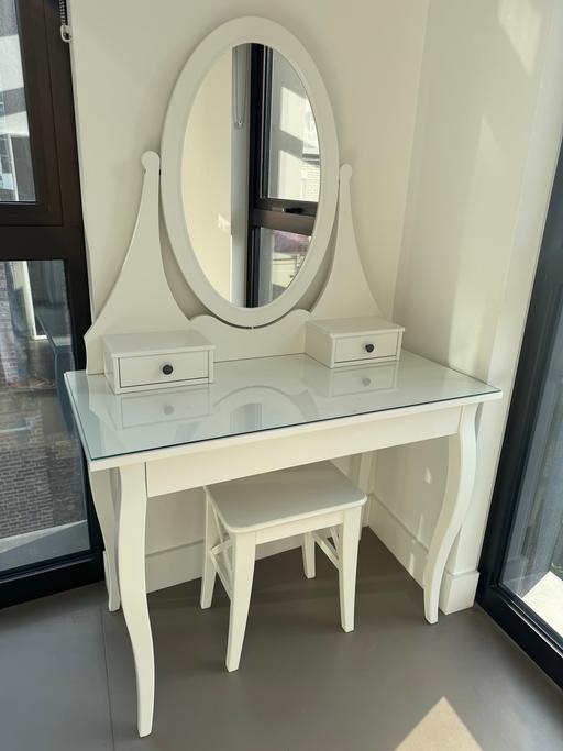 Buy & Sell North London Shoreditch - North London - Photos for HEMNES Dressing Table and Stool