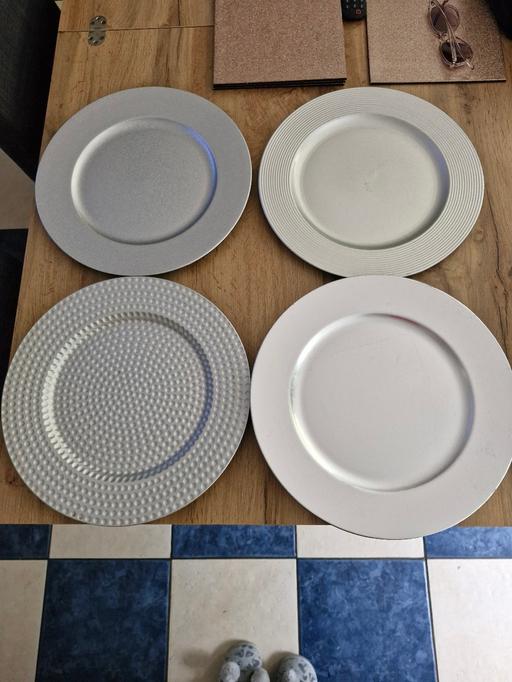 Buy & Sell West Midlands Wolverhampton - Photos for Charger plates