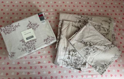 Buy & Sell Surrey Epsom and Ewell - Photos for 2 matching bedsets double - 1 new & 1 used