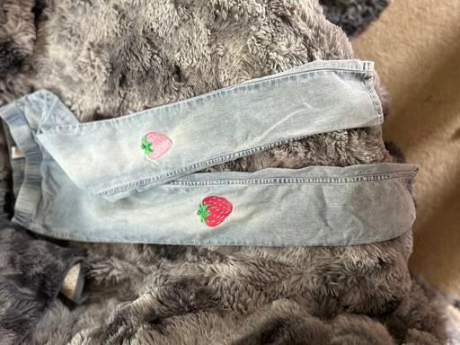 Buy & Sell Surrey Waverley - Photos for Girls jeans