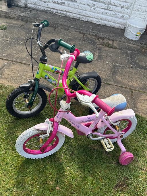 Buy & Sell Buckinghamshire George Green - Sutton - Photos for 2 Kids’ Bikes with Stabilisers