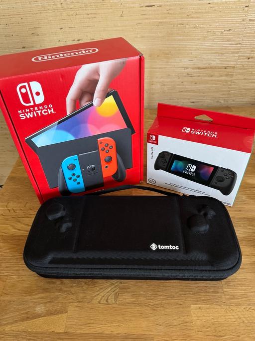 Buy & Sell Kent Tunbridge Wells - Photos for Nintendo Switch OLED Bundle, 64Gb, Mint