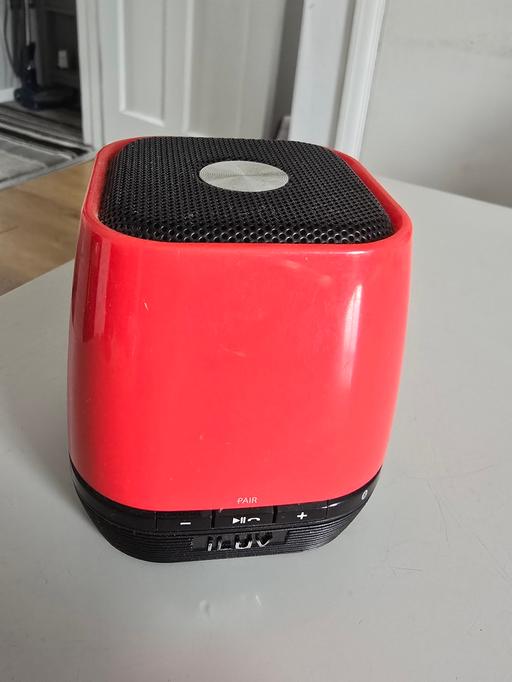 Buy & Sell West Northamptonshire Dallington - West Northamptonshire - Photos for iLuv Bluetooth speaker with microphone