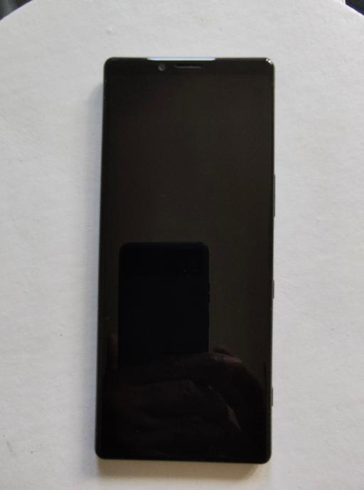 Buy & Sell Surrey Reigate and Banstead - Photos for EE Sony Xperia 1
