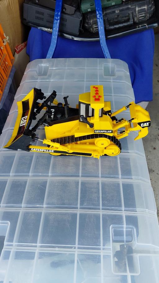 Buy & Sell Shirley South East London - Photos for LARGE CAT BULLDOZER / DIGGER