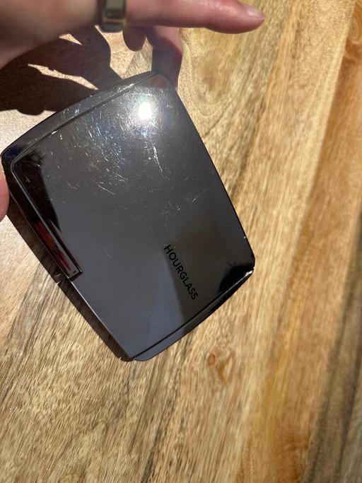 Buy & Sell South East London Kennington - South East London - Photos for Hourglass highlighter palette