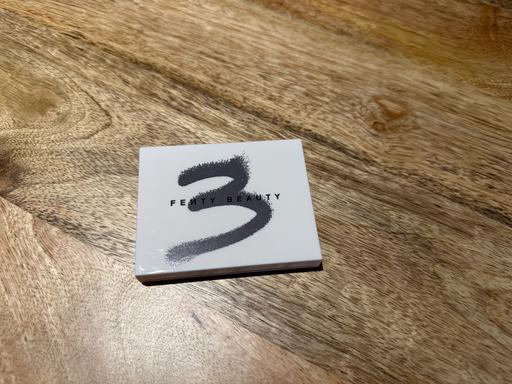Buy & Sell South East London Kennington - South East London - Photos for Huda Beauty Snap Shadows