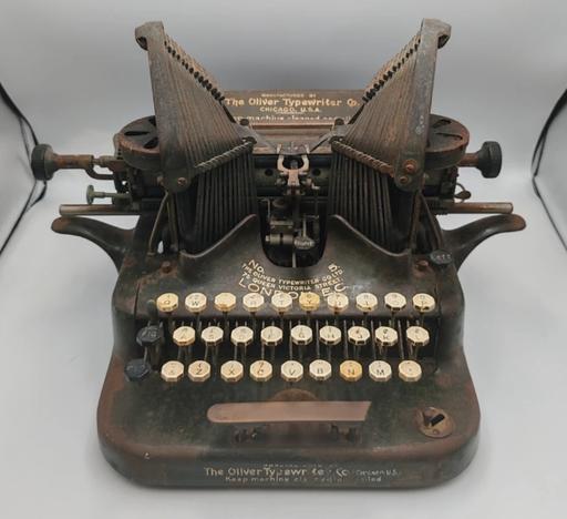 Buy & Sell South East London Dulwich - South East London - Photos for VINTAGE OLIVER NO.5 BATWING TYPEWRITER