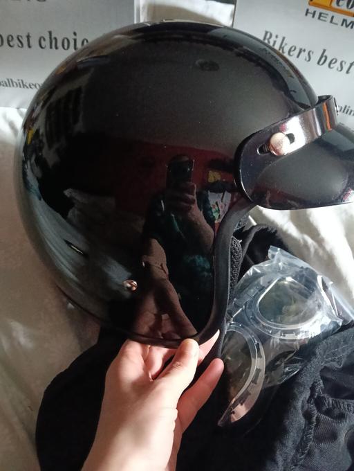Vehicles West Midlands Dudley - Photos for Biker helmet