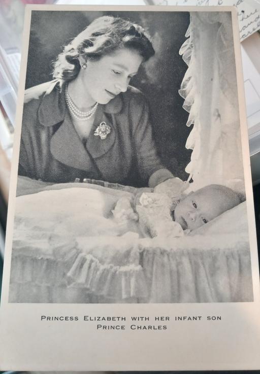 Buy & Sell Merseyside Saint Helens - Photos for Queen Elizabeth with baby Charles postcard