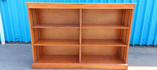 Buy & Sell Staffordshire South Staffordshire - Photos for Modern Yew Wood Bookcase