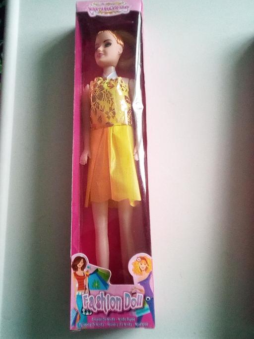 Buy & Sell Lincolnshire East Lindsey - Photos for 50p DOLL CLEARANCE SALE