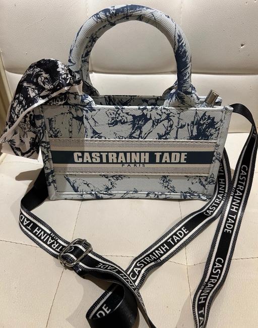 Buy & Sell North West London Baker Street - North West London - Photos for Women’s leather handbag