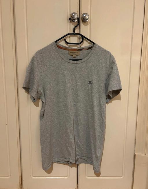 Buy & Sell West London Edgware Road - West London - Photos for Burberry t-shirt