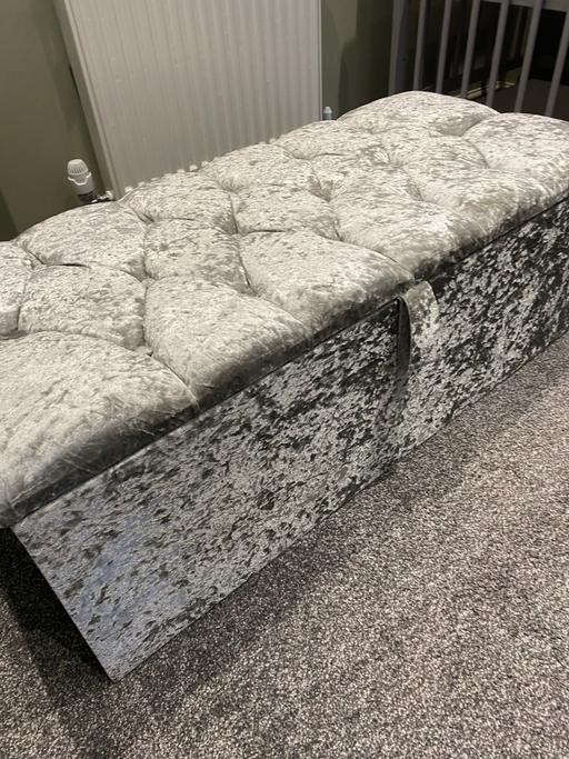 Buy & Sell Staffordshire Lichfield - Photos for Crushed Velvet Ottoman